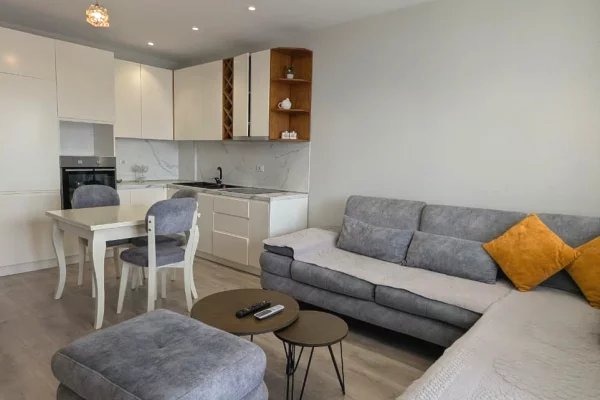 Jepet me qera apartament 1+1 Kompleksi Fiori Di Bosco!