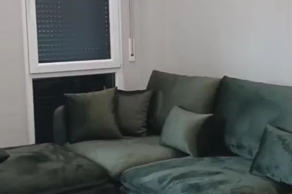 Jepet apartament 1+1+ ( post parkimi opsional ) me qera tek Star Bosko!