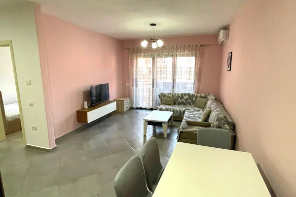 Jepet me qera apartament 1+1 Astir Kompleksi Green City!