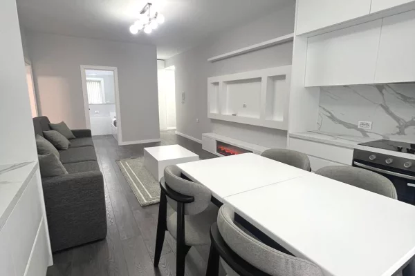 Shtepi me qera 2+1 ne Tirane - 900 Euro