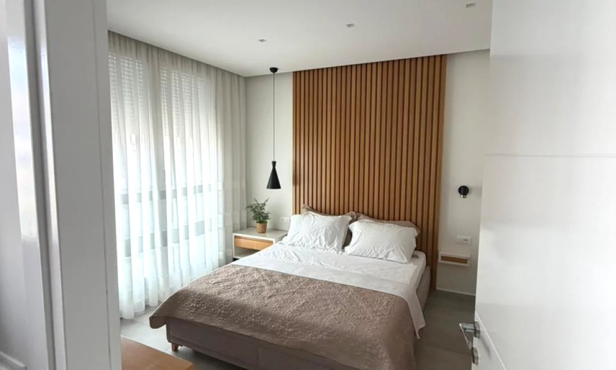 Shtepi ne shitje Apartament ne Sarande, 1+1, Mobilimi E mobiluar, Pagesa 150,000  Euro.