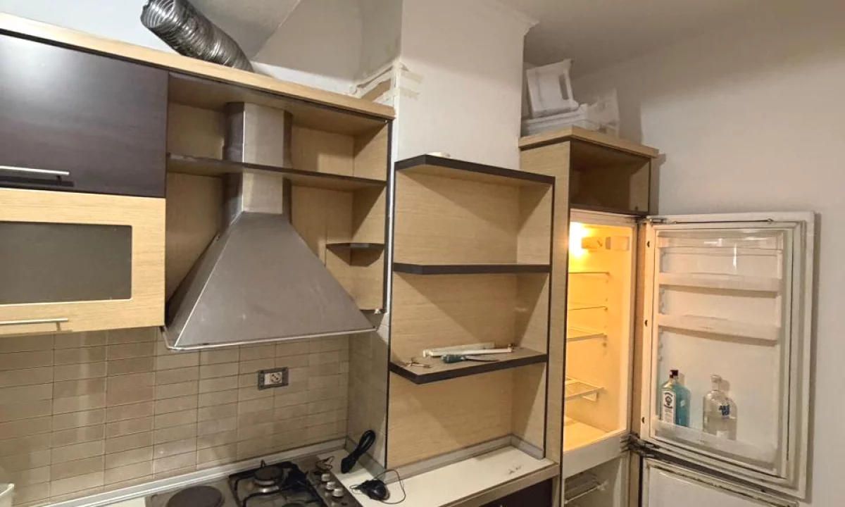 Jepet me qera ambient biznesi, apartament 2+1+2+2B