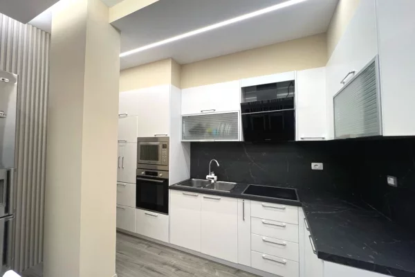 Shtepi ne shitje Apartament ne Tirane, 3+1, Mobilimi E mobiluar, Pagesa 850  Euro.