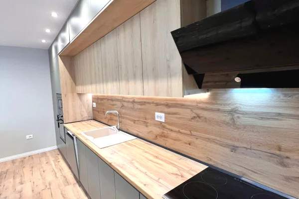 Shtepi me qera Apartament ne Tirane, 2+1, Mobilimi E mobiluar, Pagesa 800  Euro.