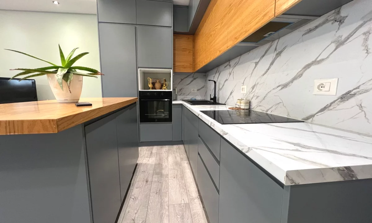 Shtepi me qera Apartament ne Tirane, 2+1, Mobilimi E mobiluar, Pagesa 800  Euro.