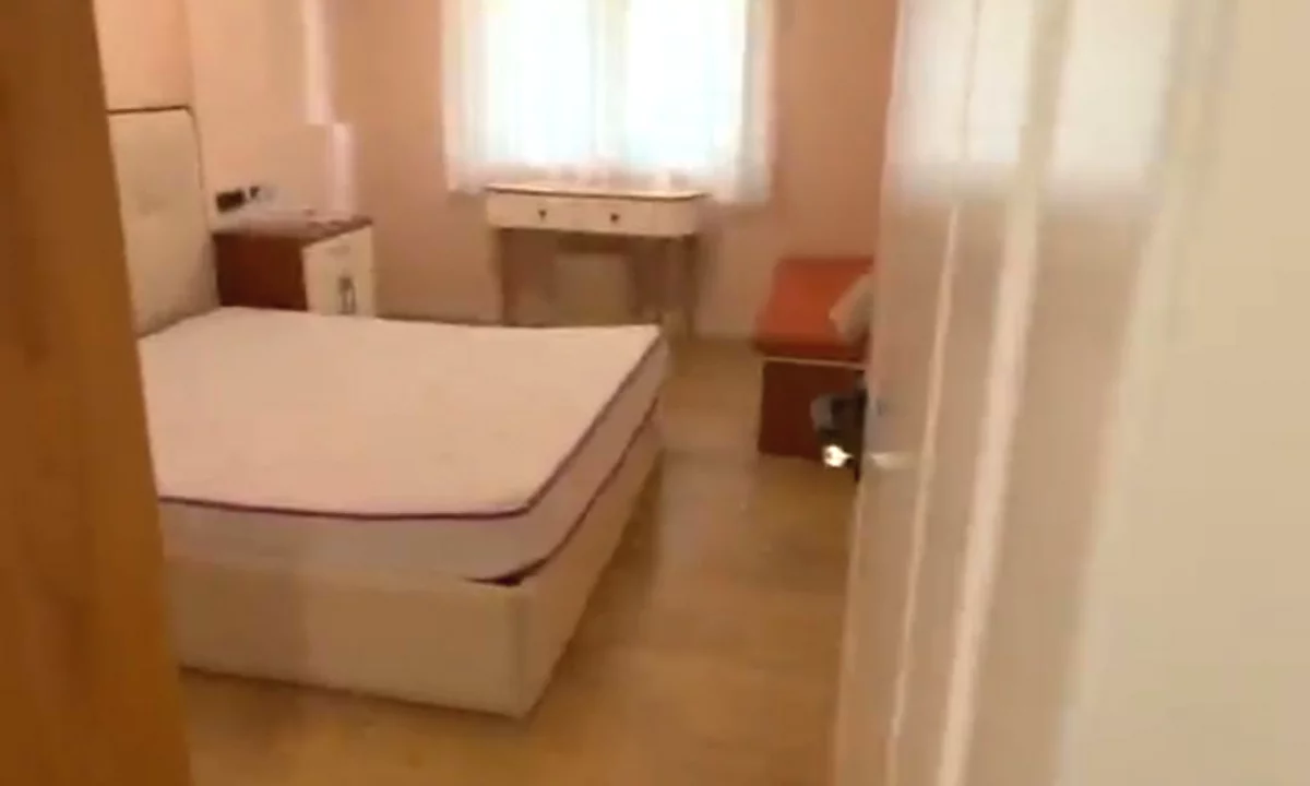Shtepi me qera Apartament ne Tirane, 2+1, Mobilimi E mobiluar, Pagesa 500  Euro.