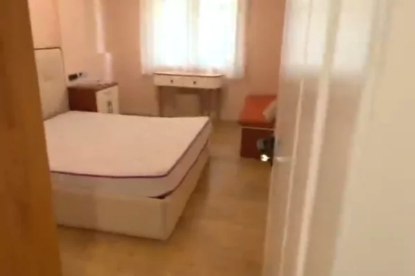 Shtepi me qera 2+1 ne Tirane - 500 Euro