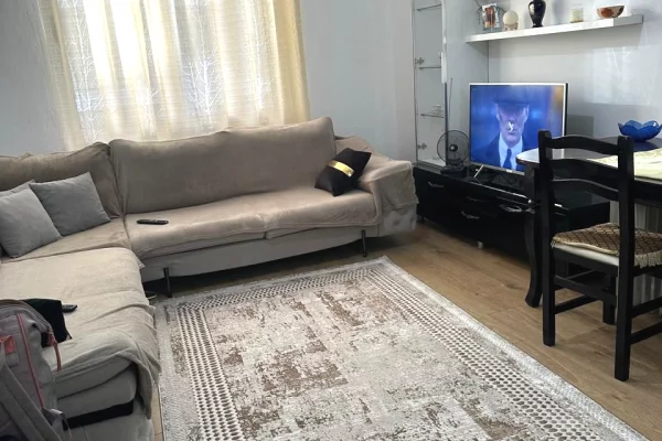 Jepet apartament 2+1 afer Vila L , Astir !