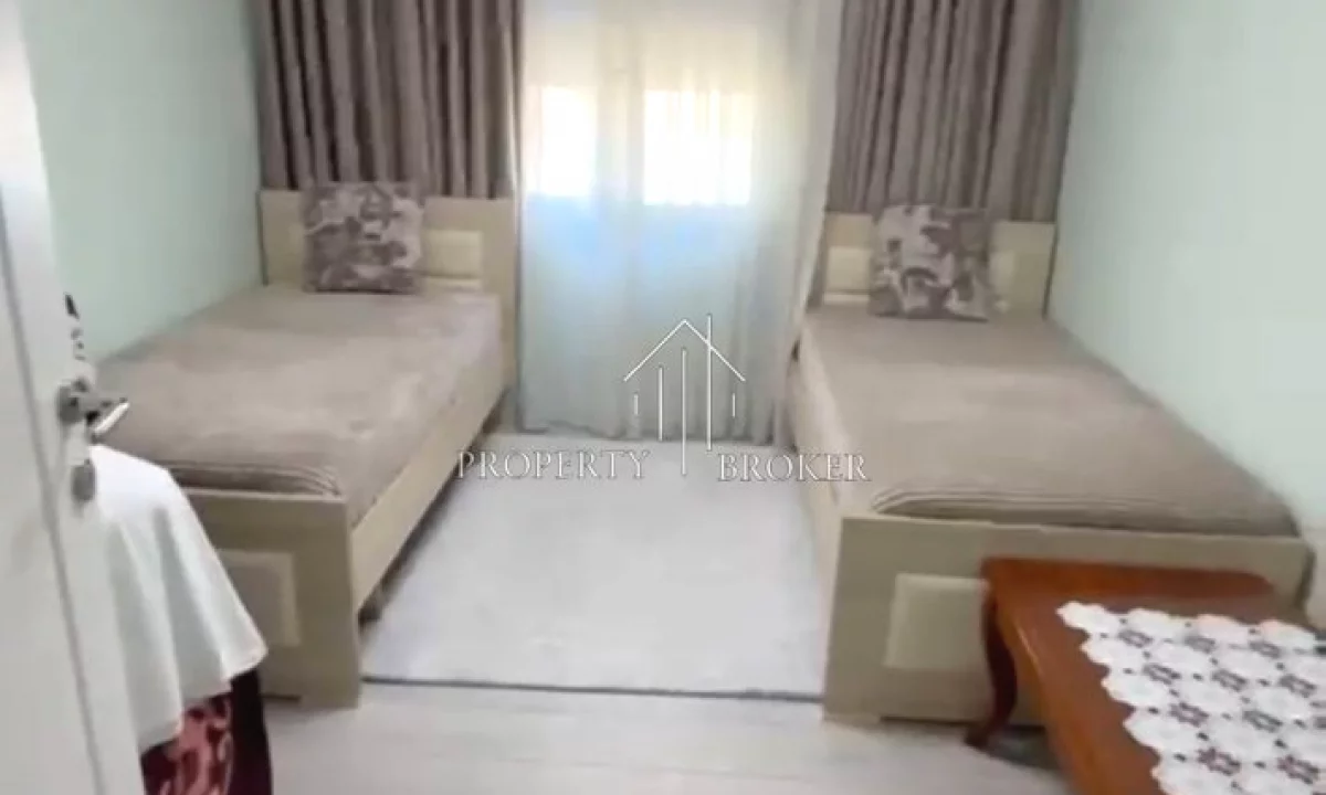 Shtepi me qera Apartament ne Tirane, 2+1, Mobilimi E mobiluar, Pagesa 800  Euro.
