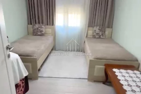 Jepet apartament 2+1 me qera tek 21 Dhjetori, Nisheraku!
