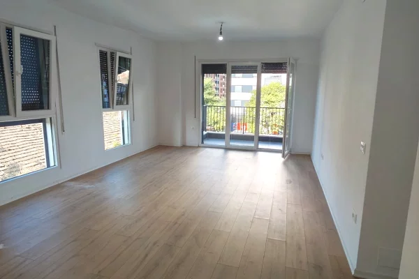 Jepet apartament 2+1 me qera tek kompleksi Trio Tower !