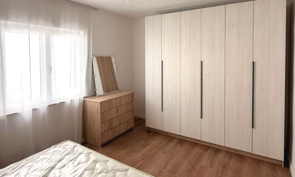 Shtepi me qera Apartament ne Tirane, 1+1, Mobilimi E mobiluar, Pagesa 65,000  Leke.