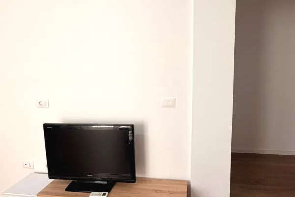 Shtepi me qera Apartament ne Tirane, 1+1, Mobilimi E mobiluar, Pagesa 65,000  Leke.
