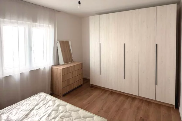 🏡 Jepet apartament 1+1 Rruga Kosovareve!