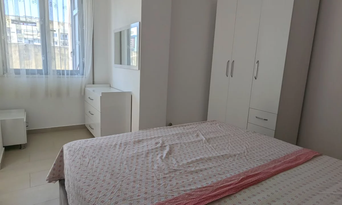 Shtepi me qera Apartament ne Tirane, 1+1, Mobilimi E mobiluar, Pagesa 600  Euro.