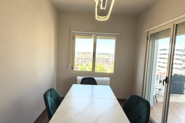 Shtepi me qera Apartament ne Tirane, 2+1, Mobilimi E mobiluar, Pagesa 70,000  Leke.