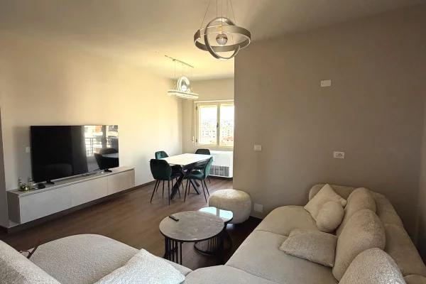 Shtepi me qera Apartament ne Tirane, 2+1, Mobilimi E mobiluar, Pagesa 70,000  Leke.