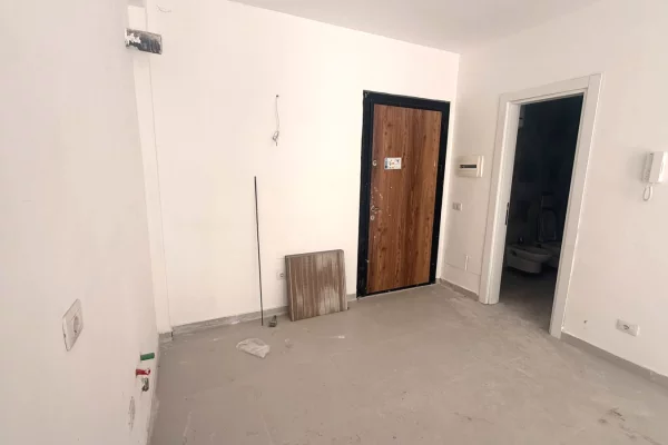 Shtepi me qera 1+1 ne Tirane - 40,000 Leke