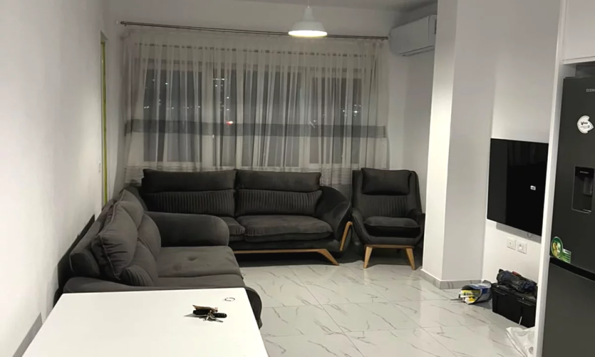Shtepi me qera Apartament ne Tirane, 1+1, Mobilimi E mobiluar, Pagesa 40,000  Leke.