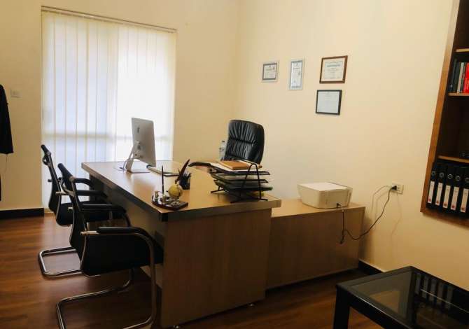 Pajisje biznesi ne shitje ne Tirane - 750 Euro