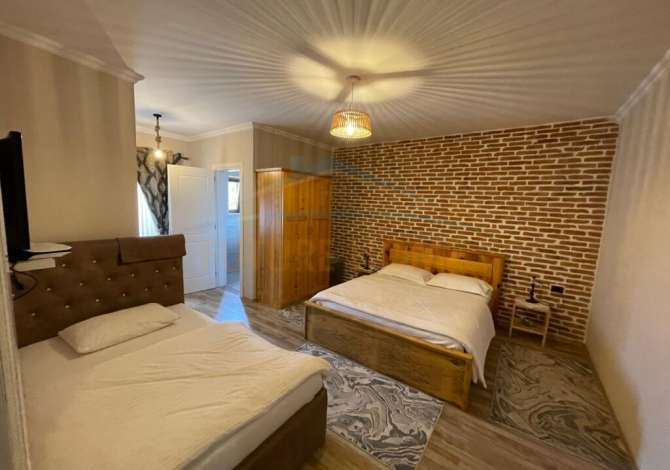 Attivita commerciale in vendita a Koriza - 1,400,000 Euro