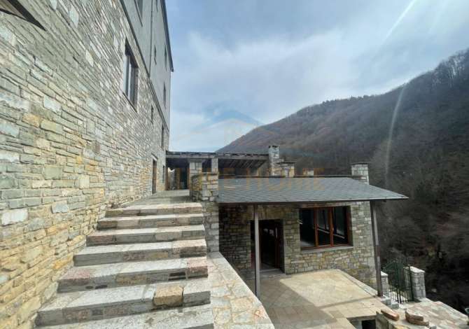 Shitet, Hotel, Dardhe, Korce.(KO42749)