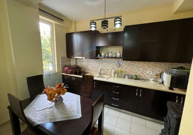 Appartamento in vendita a Koriza 2+1, Arredato