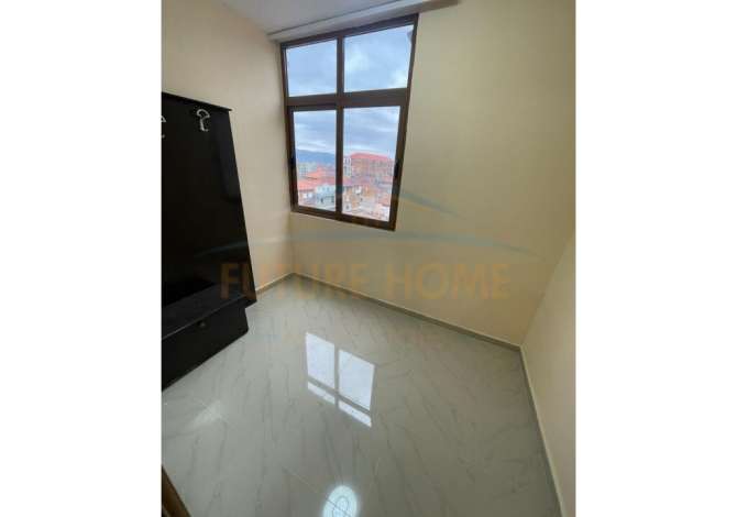 Appartamento in vendita a Koriza 2+1, Vuoto