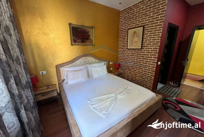 Shitet, Biznes (Hotel), Bulevard Republika, Korce(KO44124).