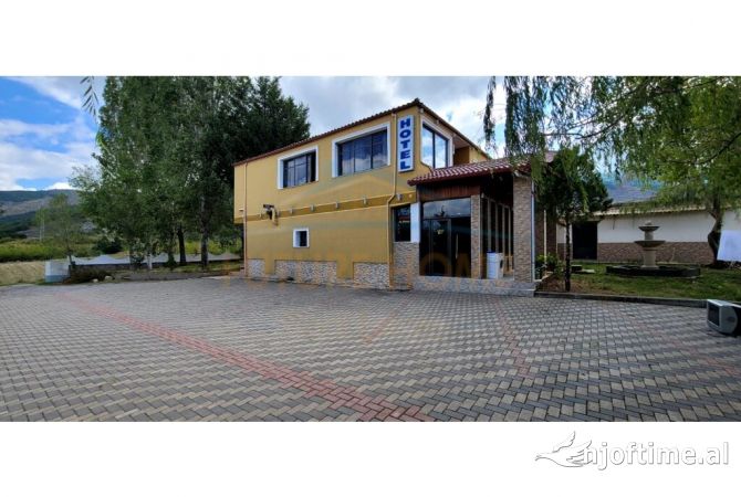 Ambiente Commerciale in Vendita 5+1 a Koriza - 220,000 Euro