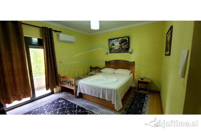 Shitet, Hotel, Km 4 Korce - Bilisht.