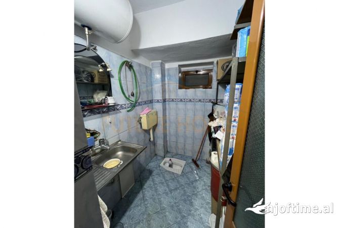 Shitet, Ambient Biznesi, Lagjia 15, Korce