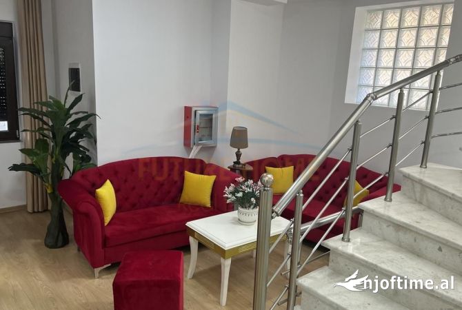 Ambiente Commerciale in Vendita 5+1 a Koriza - 180,000 Euro