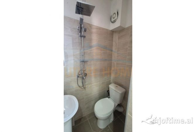 Shitet, Hotel, Lagjia 8, Korce(KO45359)