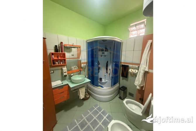 Appartamento in vendita a Koriza 2+1, Arredato