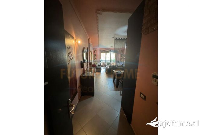 Appartamento in vendita a Koriza 2+1, Arredato