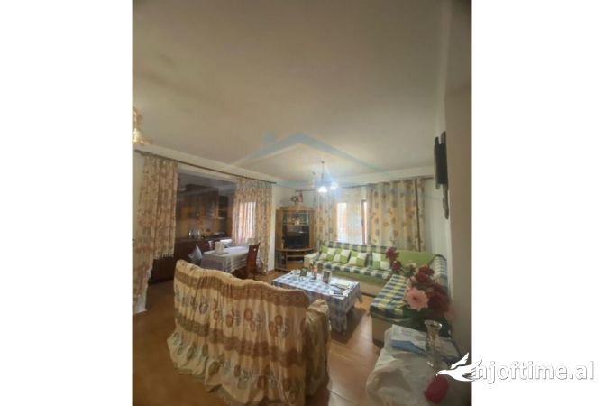 Casa privata/Indipendente in vendita a Koriza 4+1, Arredato