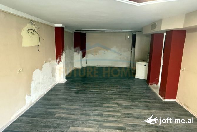 Shitet, Ambient Biznesi, Lagjia 9, Korce (KO47316)