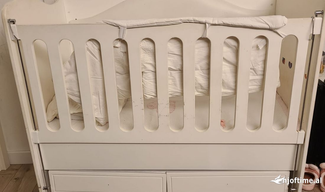 Shitet krevat bebesh