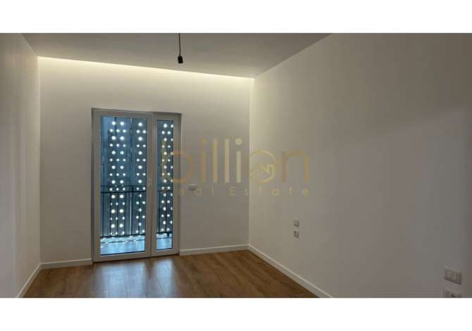 Ambient biznesi me qera 3+1 ne Tirane - 700 Euro