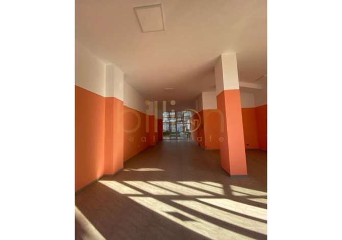 Business Property in Sale 3+1 in Tirana - 271,400 Euro