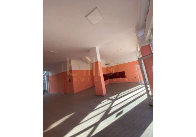 Business Property in Sale 3+1 in Tirana - 271,400 Euro