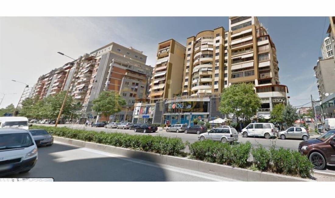 TEK GLOBE, OFROJME GARAZHDE PER SHITJE! 45 000 Euro, ID: Billion3671