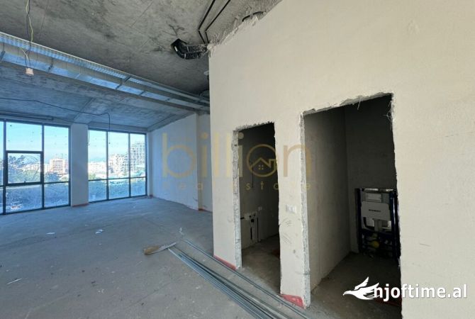 TEK REZIDENCA LAKE VIEW, JEPET ME QIRA AMBIENT BIZNESI 130 M2 + VERANDE! 3800 Euro.ID: Billion3764