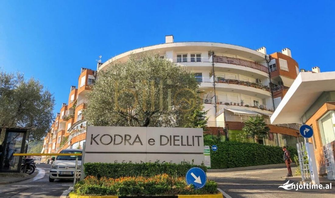 Shtepi ne shitje Apartament ne Tirane, 3+1, Mobilimi Bosh, pa mobiluar, Pagesa 256,434  Euro.