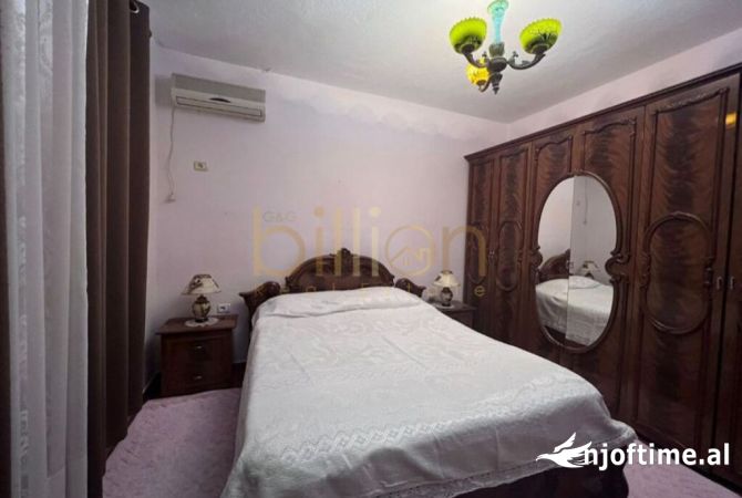 Casa privata/Indipendente in affitto a Tirana 2+1, Arredato