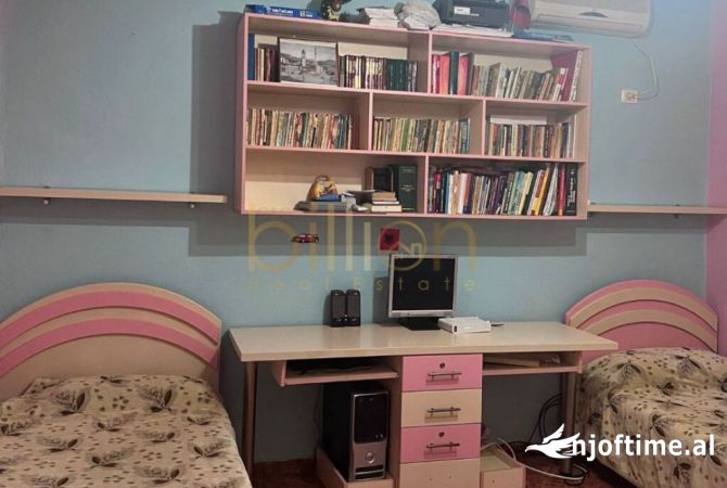 Casa privata/Indipendente in affitto a Tirana 2+1, Arredato