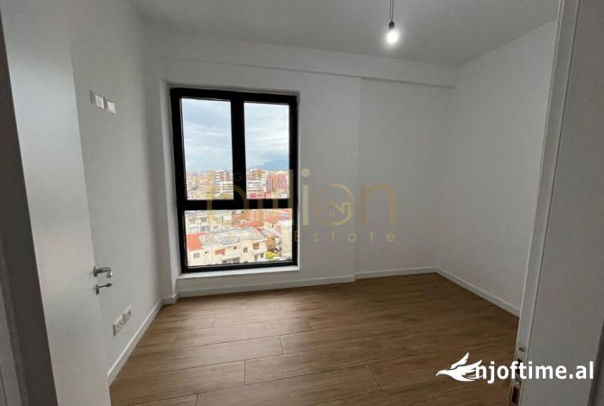 Appartamento in affitto a Tirana 2+1, Vuoto