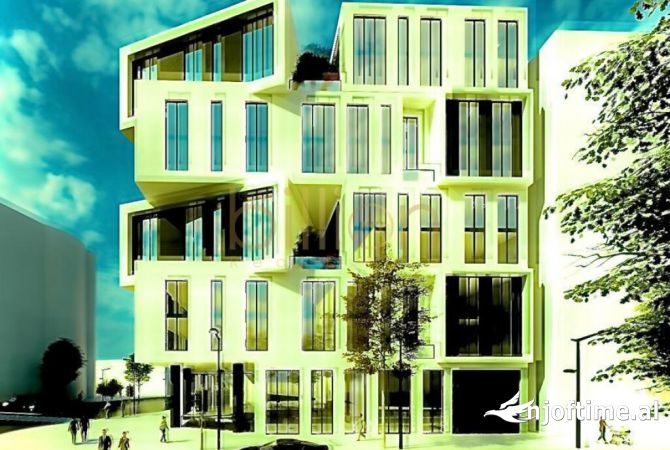 Ambiente Commerciale in Vendita 4+1 a Tirana - 25,000 Euro