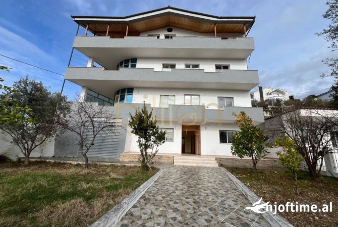 Shtepi ne shitje 7+1 ne Tirane - 410,000 Euro